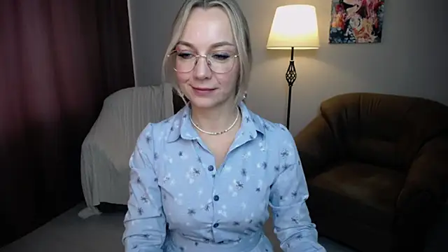 Ava Elior online show from September 18, 9:41 am