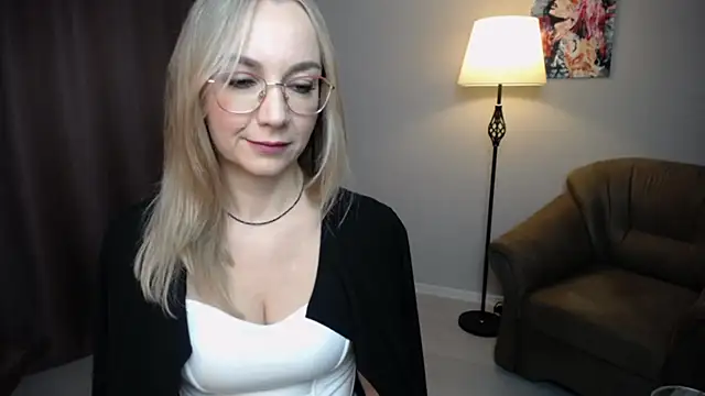 Ava Elior online show from November 28, 11:13 am