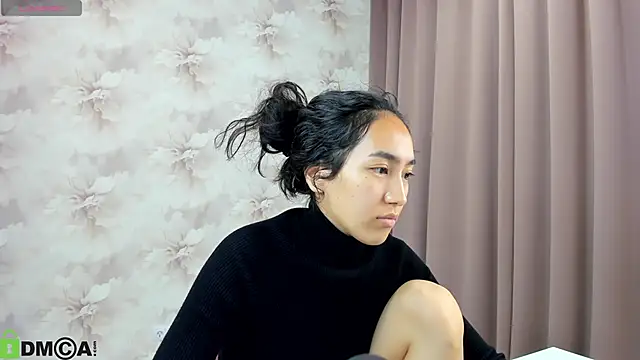 Snapshot of FlirtyAura chatting on October 2, 4:06 am FlirtyAura online show from October 2, 4:06 am