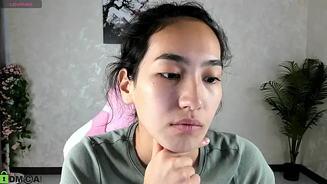 Snapshot of FlirtyAura chatting on September 29, 3:00 am FlirtyAura online show from September 29, 3:00 am