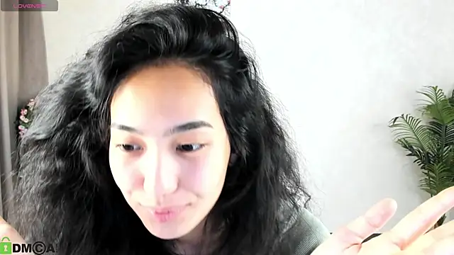 Snapshot of FlirtyAura chatting on September 20, 3:49 am FlirtyAura online show from September 20, 3:49 am