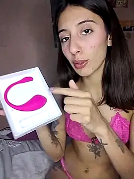 Snapshot of M4tute chatting on October 19, 5:09 am M4tute online show from October 19, 5:09 am