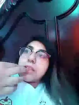 Lovelyrainn online show from October 2, 3:17 pm