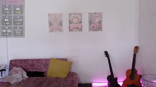 Susanahendrix online show from November 11, 6:27 pm