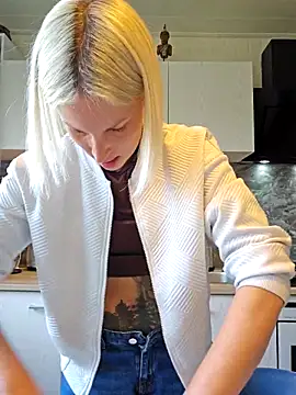 Sunny-Sin online show from October 2, 2:33 pm