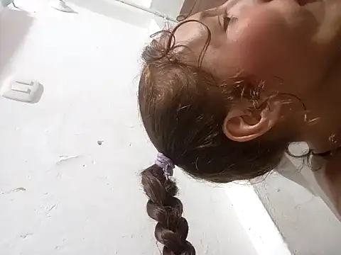 Snapshot of amelie_sex chatting on October 12, 2:14 am amelie sex online show from October 12, 2:14 am