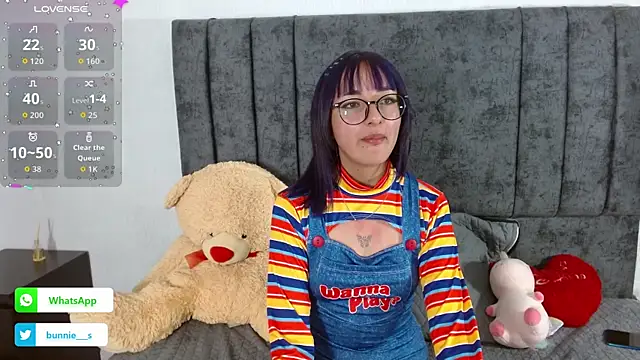 Littlee Bunny  online show from October 31, 3:16 pm