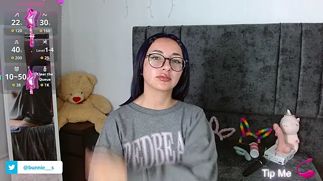 Littlee Bunny  online show from September 24, 10:36 am