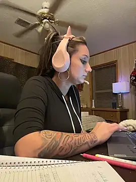 jflyyy online show from November 20, 1:17 am