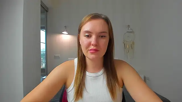 EmmaNorman online show from October 5, 2:22 pm