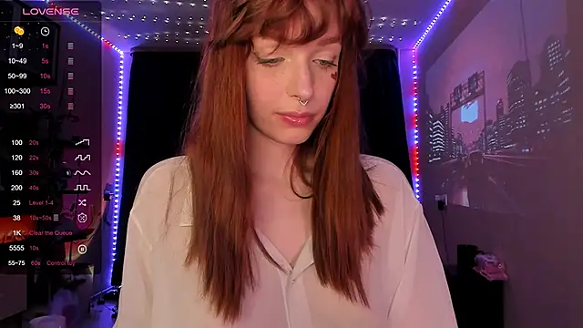 elilybby online show from February 7, 7:18 pm