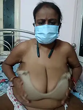 Snapshot of Barna_Love chatting on October 5, 7:41 pm Barna Love online show from October 5, 7:41 pm