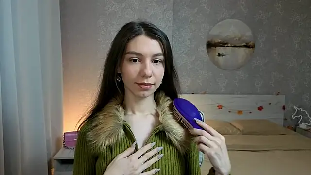 KellyShines online show from December 17, 2:21 pm