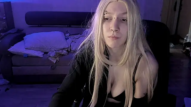 Akira-ivy online show from February 13, 7:54 am