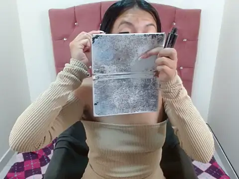 Emma Thompson2 online show from September 26, 12:41 am