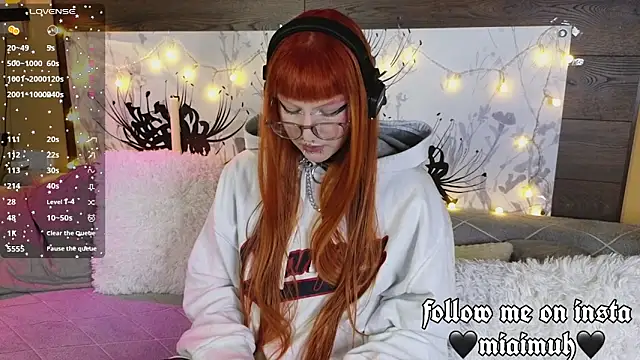 mia  yui online show from November 13, 9:58 pm