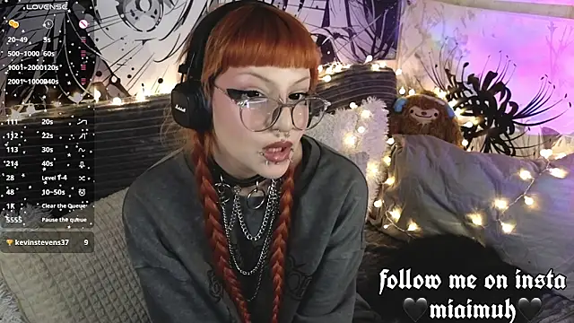 mia  yui online show from February 25, 2:26 pm