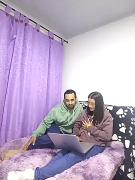 Snapshot of stivenlujan69 chatting on October 10, 2:05 am stivenlujan69 online show from October 10, 2:05 am