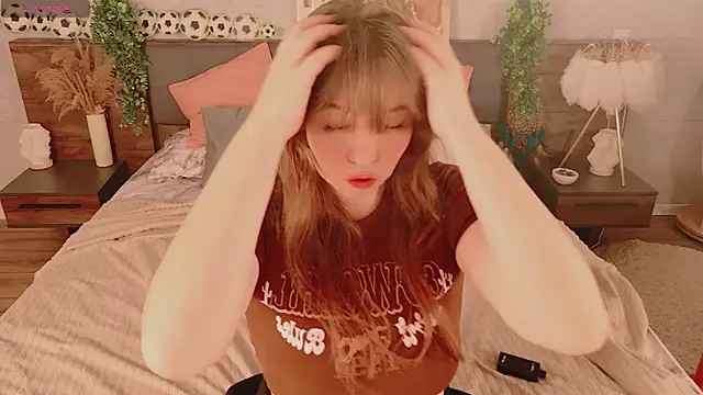 Moon  Bunny online show from July 14, 3:49 pm
