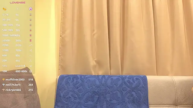 onebigkisss online show from November 14, 8:36 am