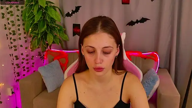 ViolaParkerss online show from October 31, 5:09 am