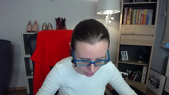 sweetxLizzy online show from October 30, 6:05 am