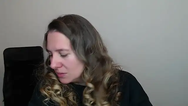 Snapshot of Darklure_ chatting on October 20, 4:43 pm Darklure online show from October 20, 4:43 pm