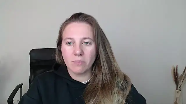 Snapshot of Darklure_ chatting on October 31, 2:43 pm Darklure online show from October 31, 2:43 pm