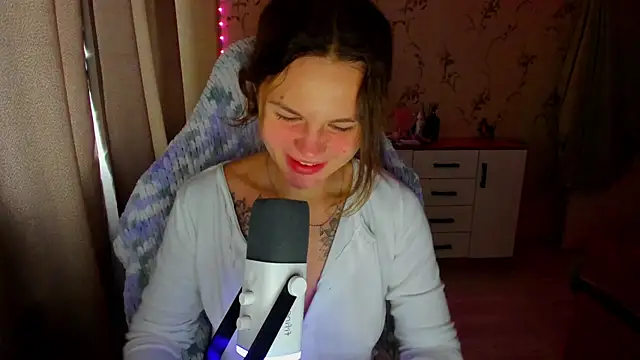 yourdreamm  online show from October 8, 7:46 am