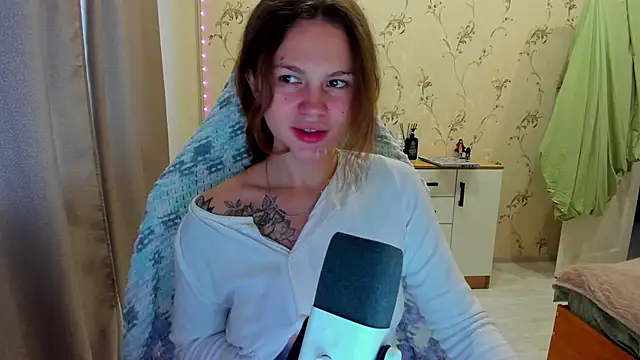 yourdreamm  online show from October 7, 7:35 am