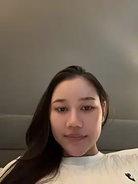 cherrycuteasian online show from April 30, 8:30 am