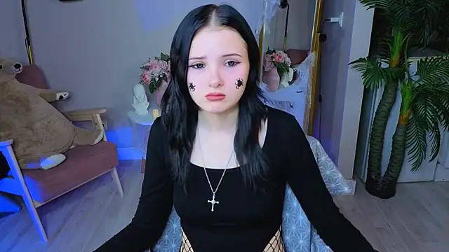 Snapshot of Leila_xxBaby chatting on October 25, 1:19 pm Leila xxBaby online show from October 25, 1:19 pm