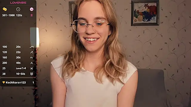 JoanBaggott online show from December 5, 8:10 pm