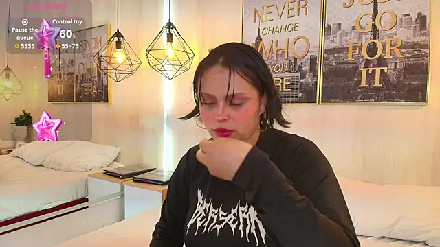 Snapshot of Bluesky_666 chatting on October 11, 8:22 pm Bluesky 666 online show from October 11, 8:22 pm