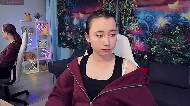 ClaraParks online show from September 23, 6:17 pm