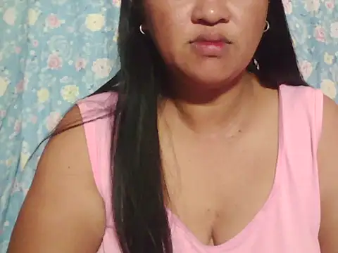 hotolivia34 online show from November 16, 12:12 am