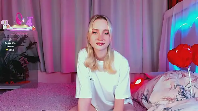 EllaBloom online show from February 22, 2:07 pm