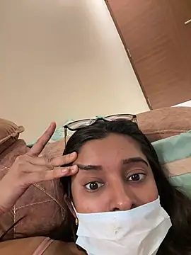 desitease online show from February 14, 5:26 pm