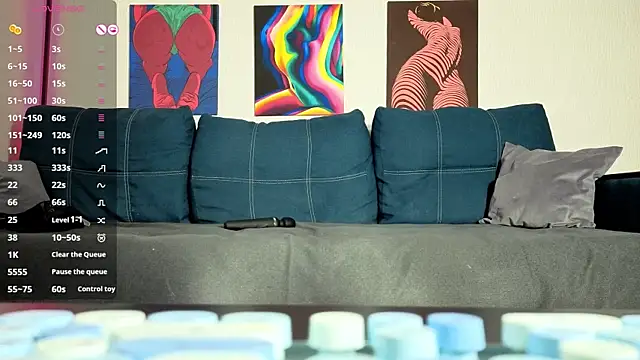 TrixiBell online show from April 10, 6:30 am