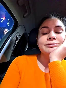 Snapshot of SaraViss20 chatting on October 9, 8:02 pm SaraViss20 online show from October 9, 8:02 pm