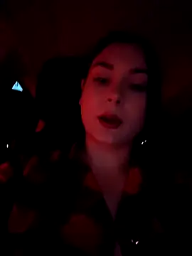 Snapshot of SaraViss20 chatting on September 28, 10:15 pm SaraViss20 online show from September 28, 10:15 pm