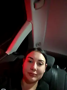 Snapshot of SaraViss20 chatting on October 10, 8:03 pm SaraViss20 online show from October 10, 8:03 pm