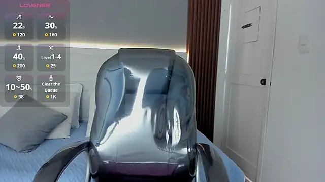 Emmy Meadows online show from September 29, 7:19 pm