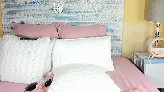 Snapshot of Jess555 chatting on October 10, 1:38 pm Jess555 online show from October 10, 1:38 pm