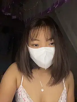 NinaChu online show from October 3, 3:50 pm