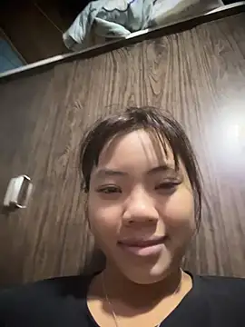 NinaChu online show from October 27, 1:28 pm