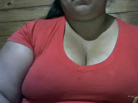 Snapshot of MARRENTINHA34 chatting on October 8, 11:09 pm MARRENTINHA34 online show from October 8, 11:09 pm