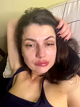 Snapshot of Cute_Erika chatting on October 29, 6:32 pm Cute Erika online show from October 29, 6:32 pm