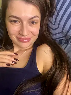 Snapshot of Cute_Erika chatting on October 7, 6:34 pm Cute Erika online show from October 7, 6:34 pm