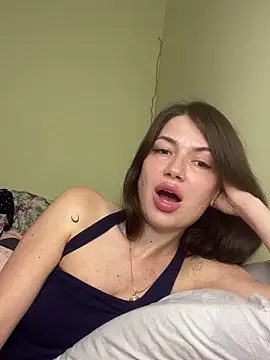 Snapshot of Cute_Erika chatting on September 22, 3:21 pm Cute Erika online show from September 22, 3:21 pm